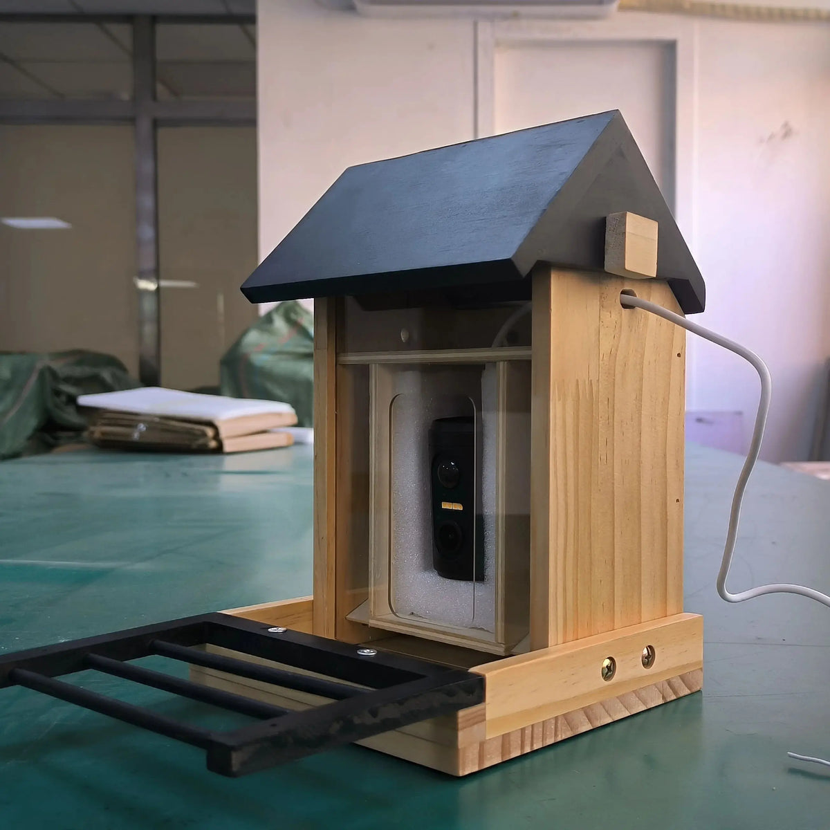 Watchpost™ Camera Feeder